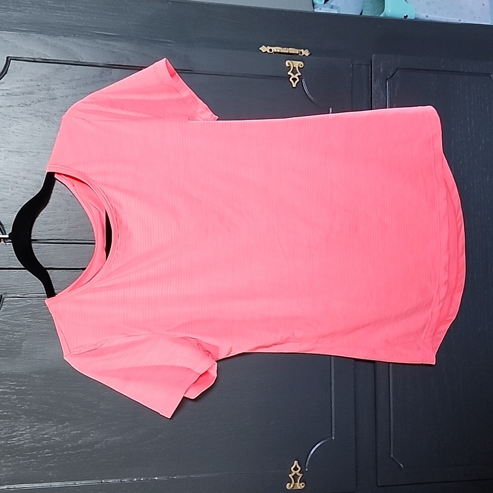 Bright pink tee